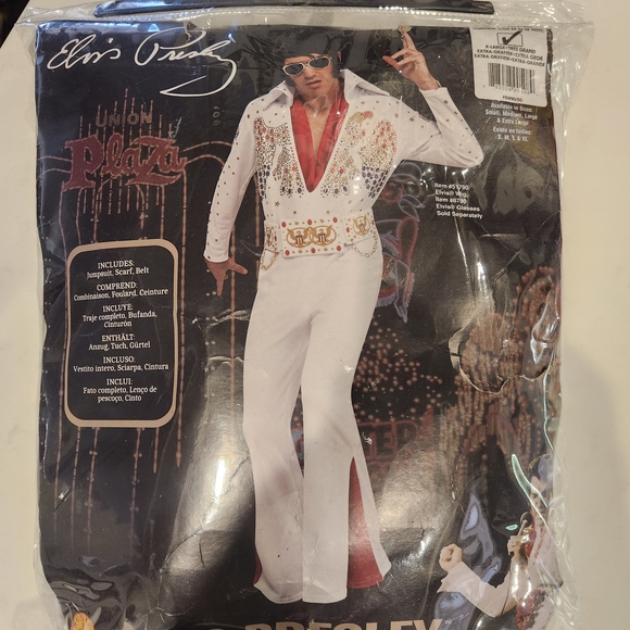 Rubie's White and Red Elvis Costume - Picture 3 of 5